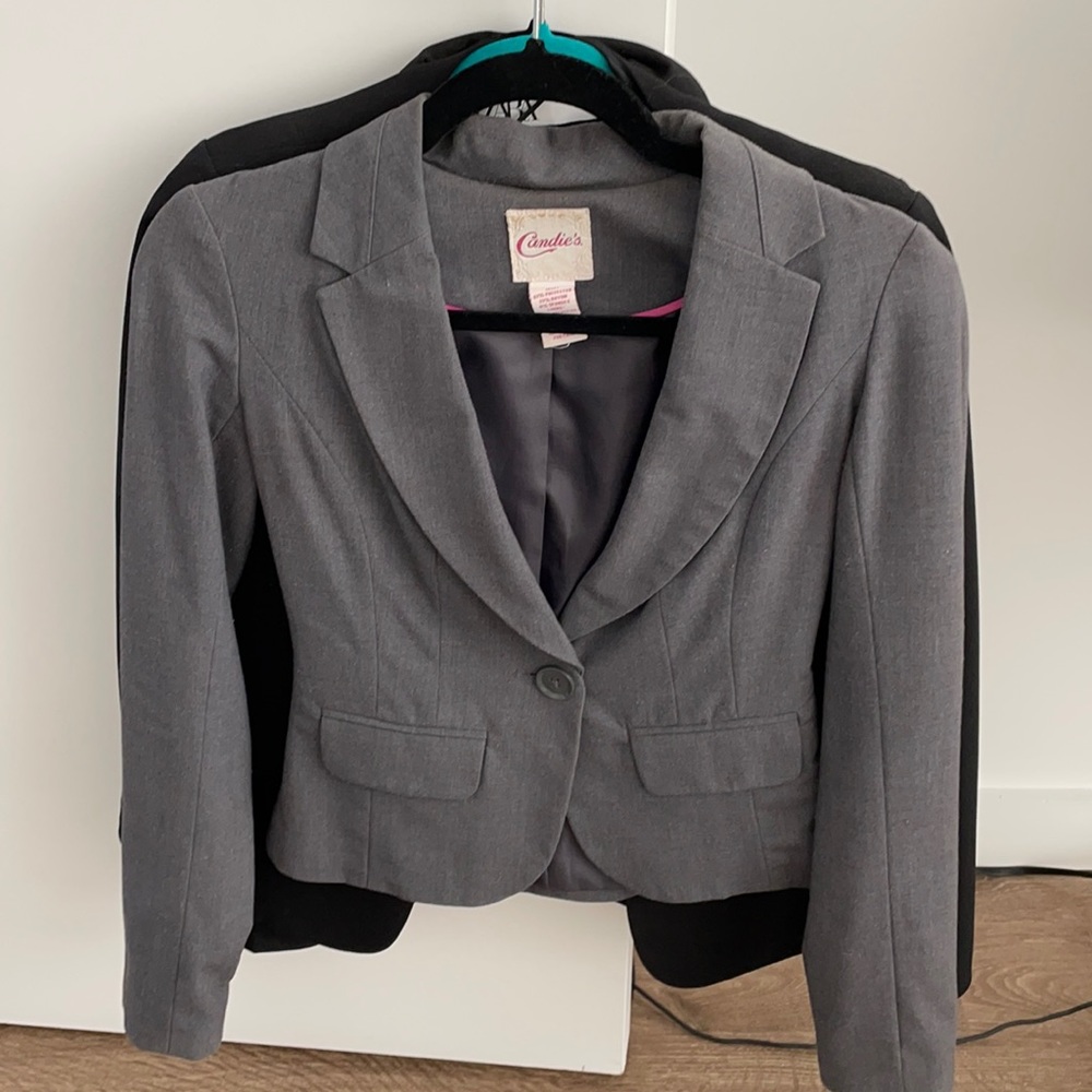 Grey blazer